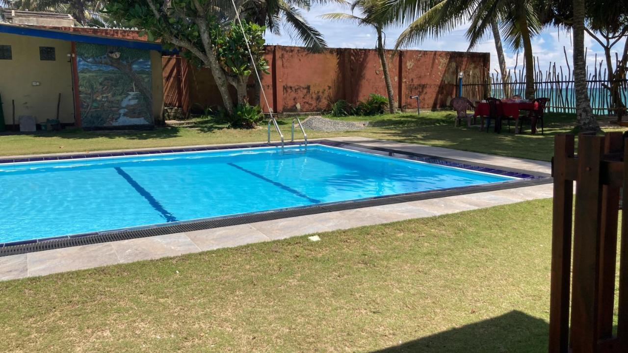 Airy Dale Villa And Guesthouse Ambalangoda  Dış mekan fotoğraf